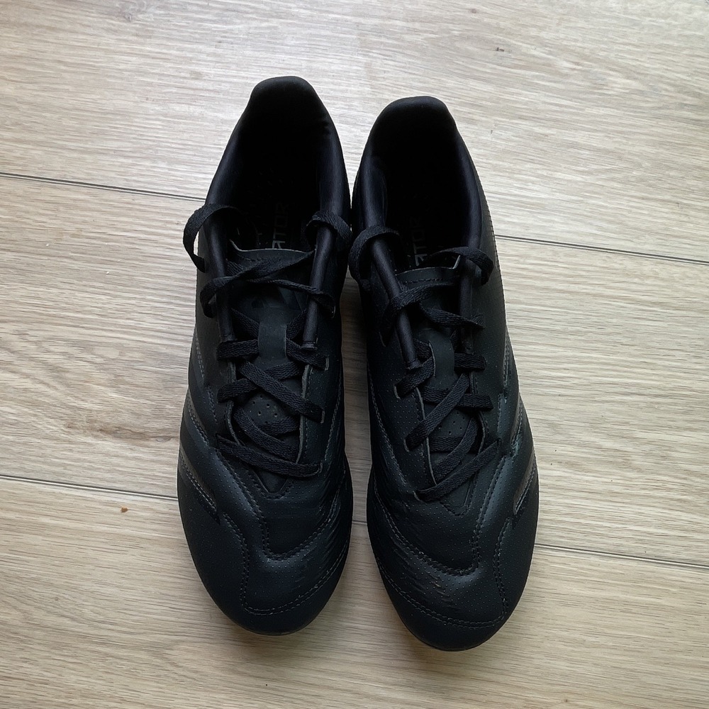 adidas Predator Football Cleats Black Womens US 8 Medium Sneaker IG7759